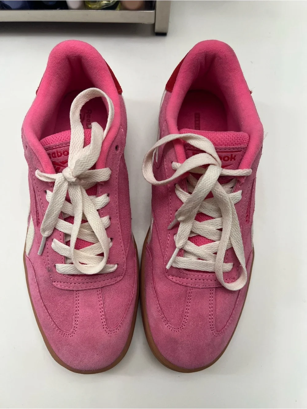 Reebok Women's Pink Suede Sneaker with Gum Sole size 8 worn once - Picture 3 of 7